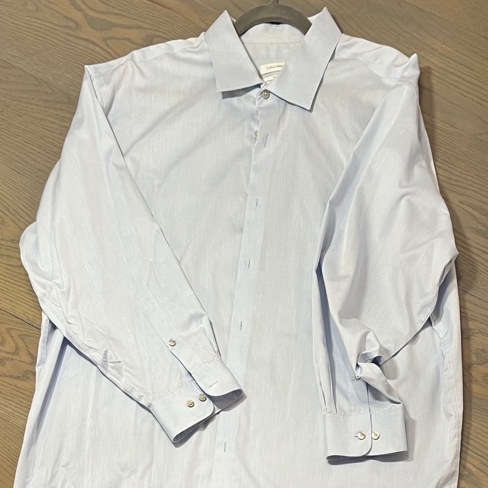 Men’s Calvin Klein dress shirt